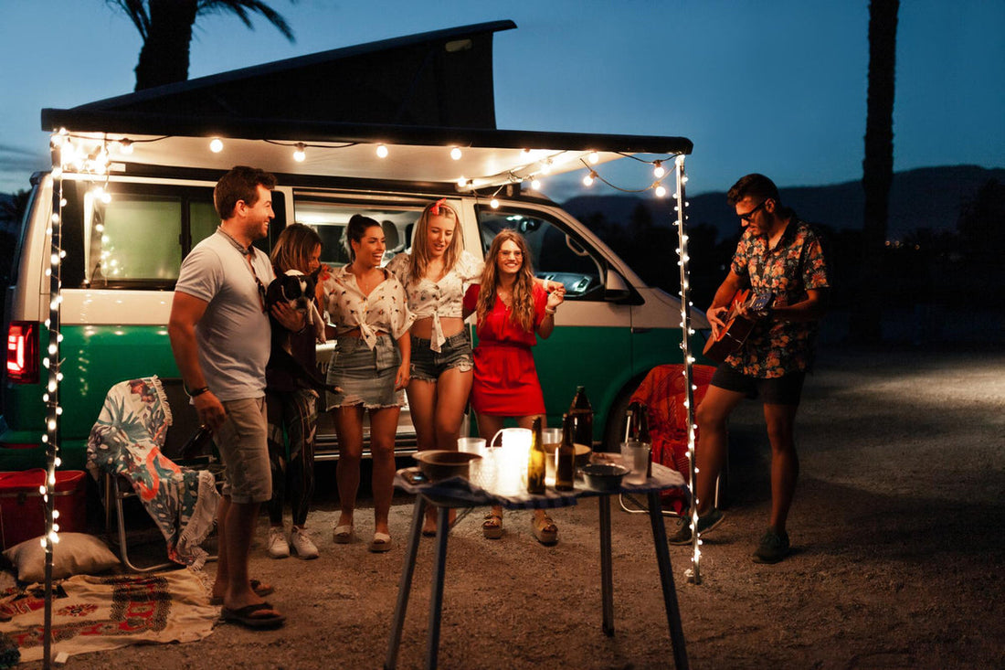 Checklist per campeggio: ecco cosa portare in camper per bere in compagnia