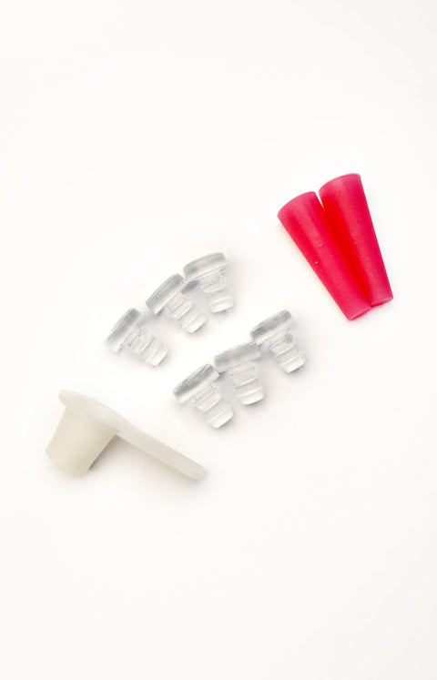 Caps
